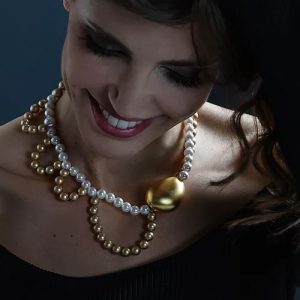 Modern Pearl Necklace